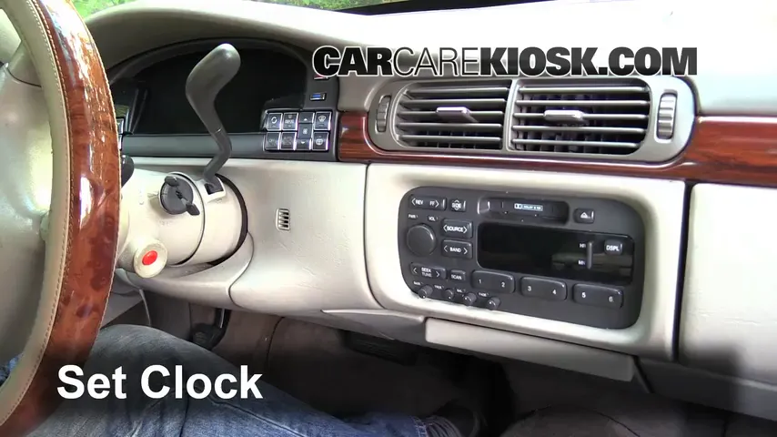 1997 Cadillac DeVille 4.6L V8 Sedan Reloj Fijar hora de reloj